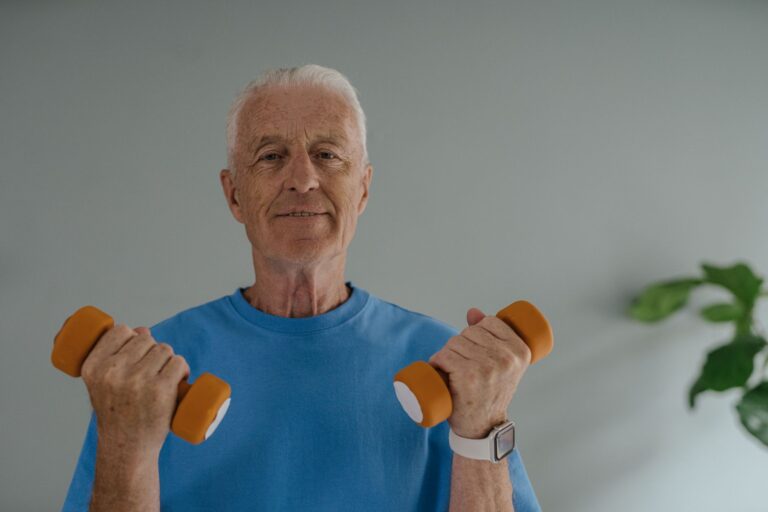 Simple Strength Exercises in Memory Care: Group and One-on-One Variations - Featured image