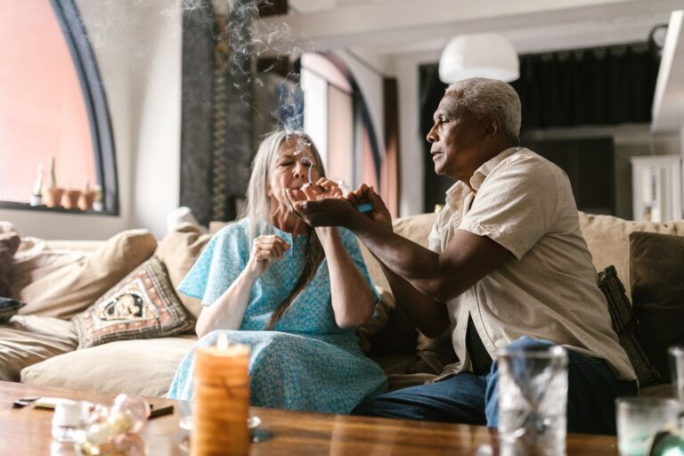 Smoking and Alzheimer's: Association Does Not Always Mean Causation - Featured image