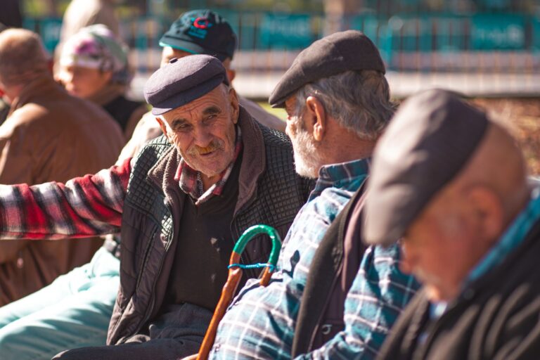Social Connection and Dementia Risk: Practical Ways to Reduce Isolation - Featured image
