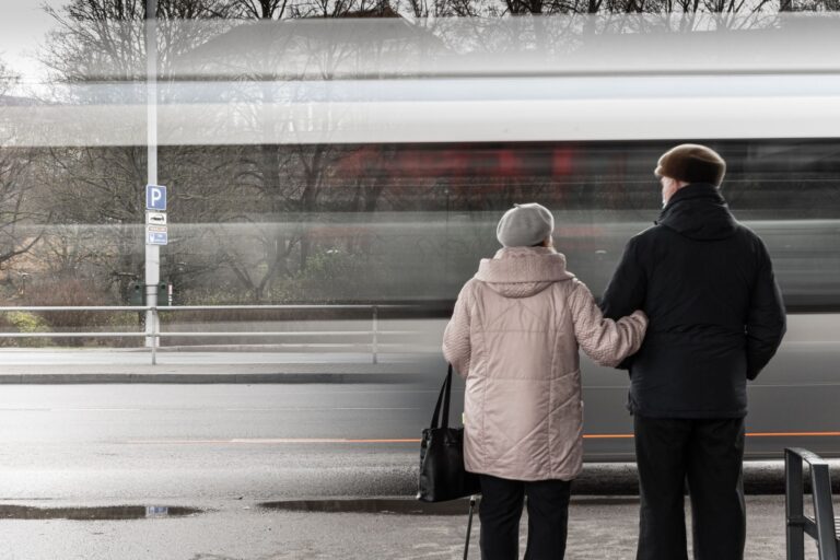 Stopping Donepezil in Dementia Care: Questions for the Prescriber - Featured image
