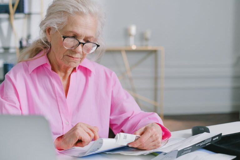 When to Arrange Financial Power of Attorney After a Dementia Diagnosis - Featured image