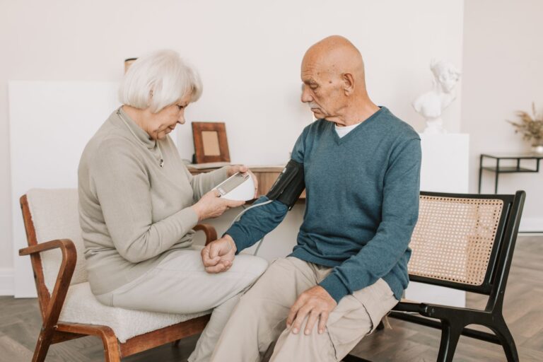 Wife Shares the Last Birthday Card Her Husband Wrote Before Dementia Made Writing Impossible - Featured image