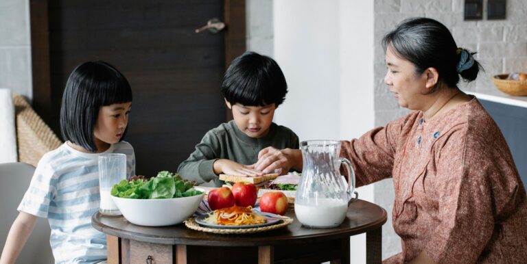 Dementia and Eating the Garnish: When Plate Presentation Creates Confusion - Featured image