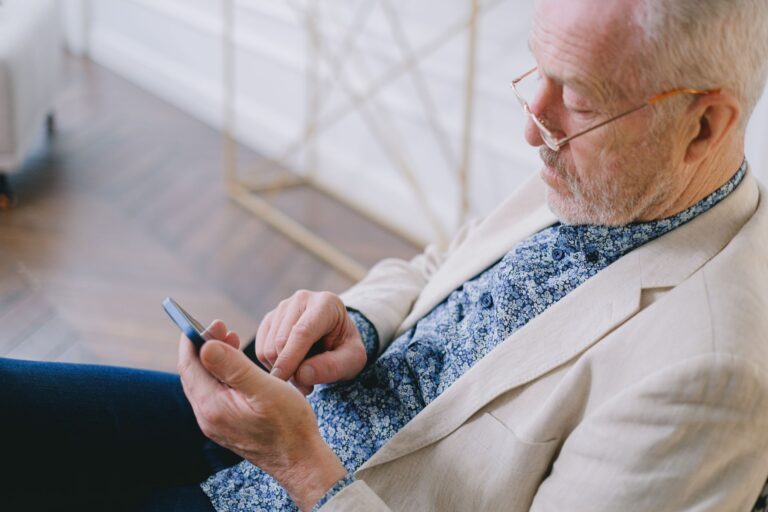 Dementia Informant Questionnaires: What a Family Member Can Contribute to Assessment - Featured image