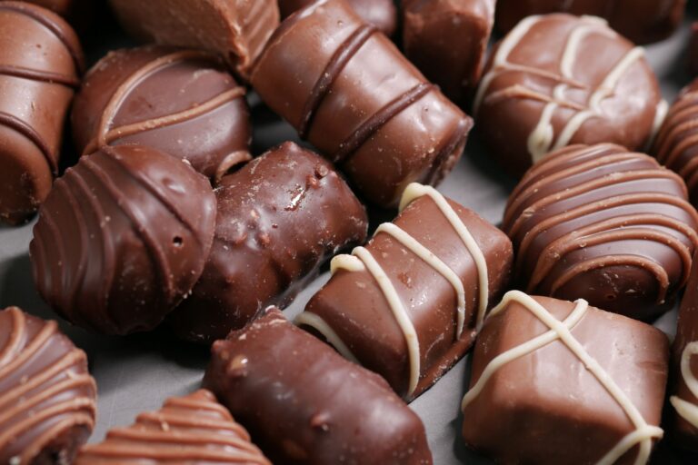 85% Dark Chocolate, Memory, and Dementia: What Cocoa-Flavanol Studies Do and Do Not Show - Featured image