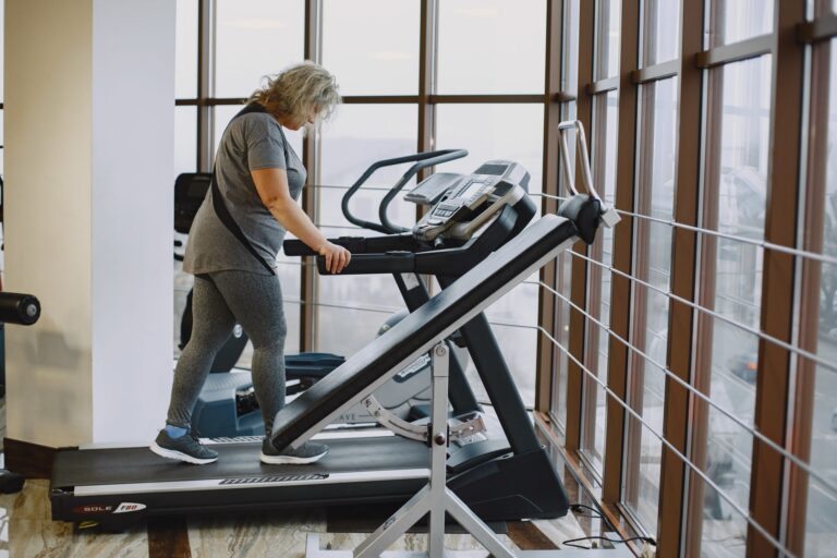 Building Aerobic Exercise Into a Realistic Dementia Prevention Routine With Mild Cognitive Impairment - Featured image