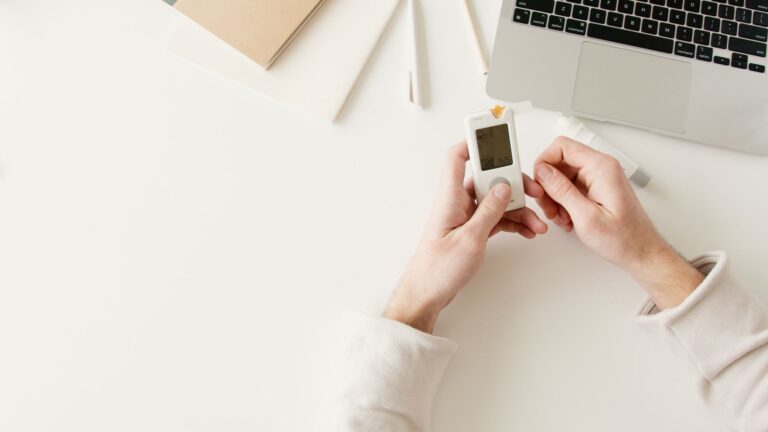 Building Diabetes Management Into a Realistic Dementia Prevention Routine When Starting Slowly - Featured image