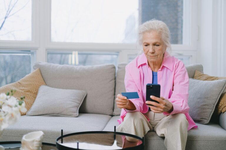 Credit Freezes Costs and Risks for Dementia Families to Compare - Featured image