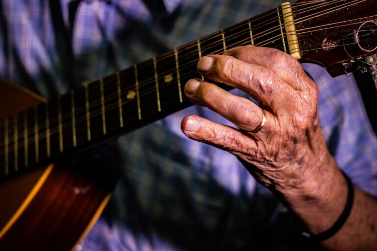 How Music Therapy Fits Into a Person-Centered Dementia Care Plan - Featured image
