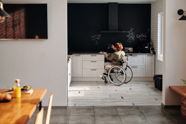How to Adapt No-Cook Food Preparation for One-on-One Dementia Care - Featured image