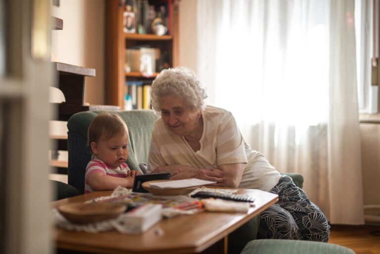 How to Find Quality Dementia Support Groups Near You - Featured image