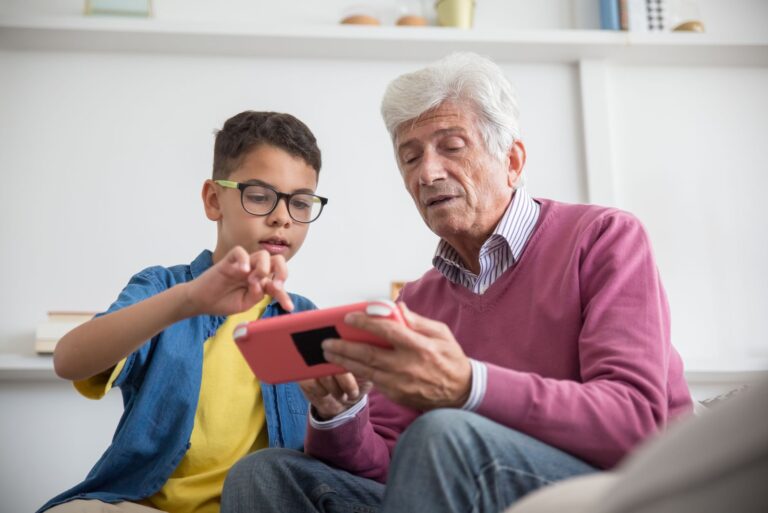 Matching Games for Memory Care Groups: Signs of Engagement and Distress - Featured image