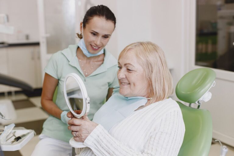 Periodontal Disease and Alzheimer's Prevention With a Family History of Alzheimer's: Benefits and Limits - Featured image