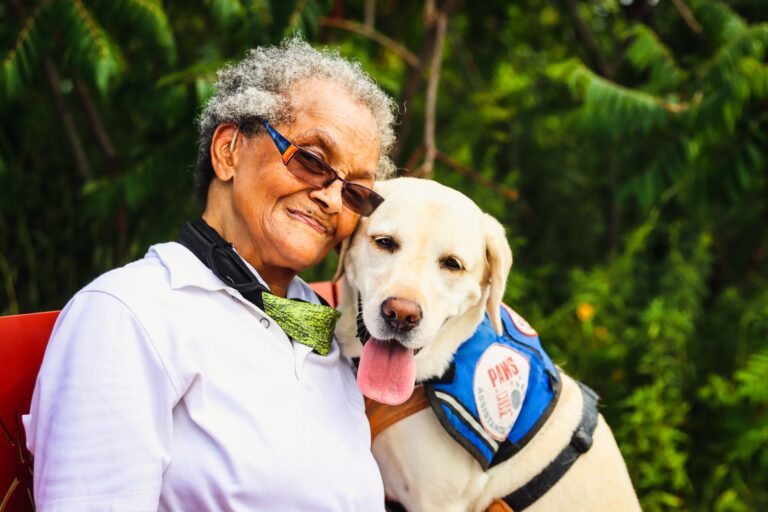 Pet Therapy at Home vs Memory Care: What Dementia Families Should Know - Featured image
