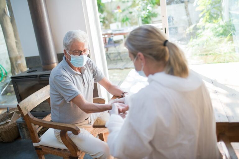 PrecivityAD2 Testing for Symptomatic Adults 40 and Older in 2026: What People With Mild Cognitive Impairment Should Know About the News - Featured image
