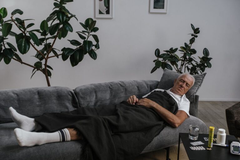 Sleep Medication Monitoring Checklist for Alzheimer's Patients and Caregivers - Featured image