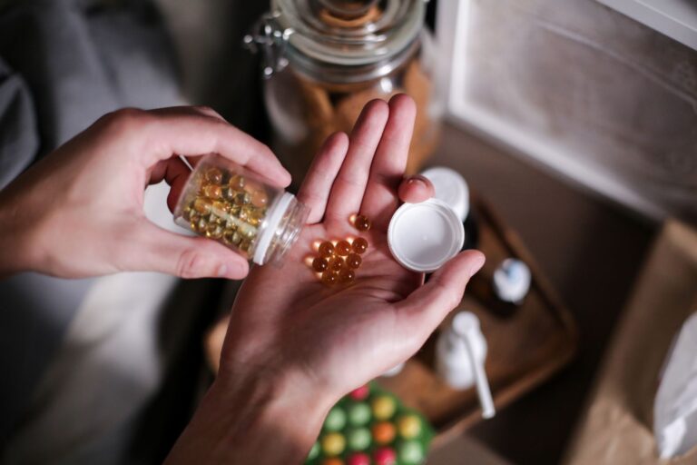 Vitamin Supplements in the 2026 WHO Dementia Guideline: Questions Family Caregivers Can Discuss With a Clinician - Featured image