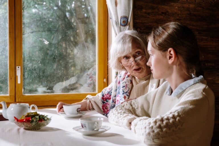 What Is the Difference Between Aphasia and Memory Loss? - Featured image